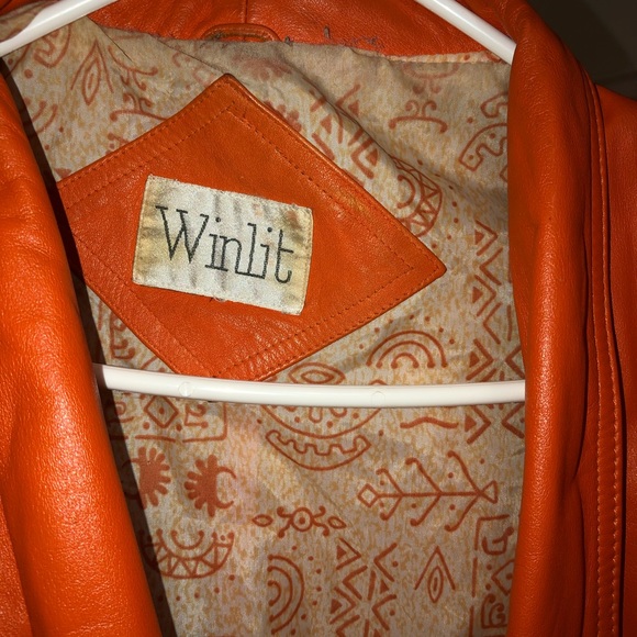 Vintage orange leather jacket for salel - Picture 2 of 4